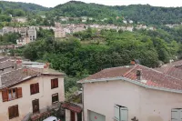 La Chaloupe 4 Hotels in Viscomtat