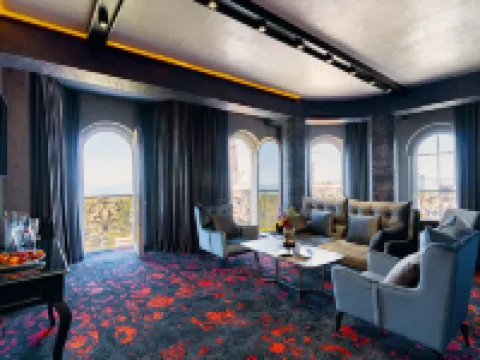 タピス ルージュ デザイン ブティック ホテル バトゥーミのホテル