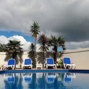 灣棕櫚汽車旅館 陶朗阿加機場附近的飯店