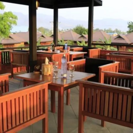 Blue Vanda Lodge Отели рядом с достопримечательностью «Монастырь Шве-Ян-Пяй»