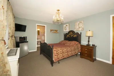 Simmons Motel and Suites Hotels in 