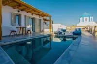 Aeris Suites - Pools