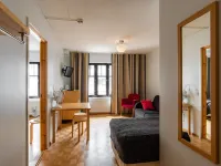Hotel Jahtihovi Hotel dekat Sotku