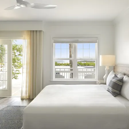 Parrot Key Hotel & Villas