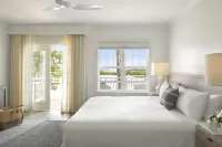 Parrot Key Hotel & Villas