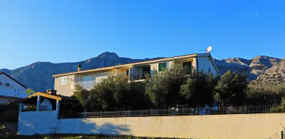 Apartments Trstenica Hotels near Plaža Ostrôda Orebič