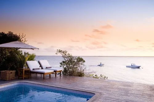 Rio Azul Hotels in Inhassoro