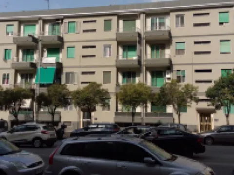 藝術家 2 民宿 薩萊諾住宿飯店