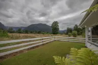 Mt Cook View Motel - Mountain view
