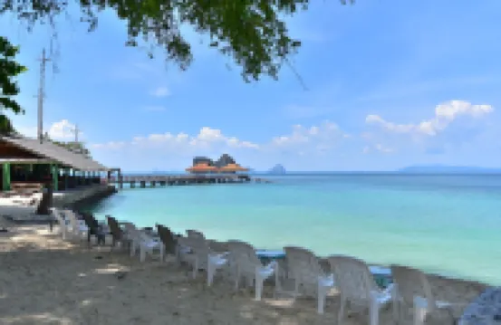 Koh Ngai Resort