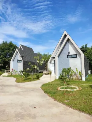 Sabai Hotel Lopburi فنادق في 