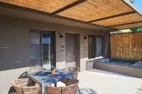 Amantes Villas and Suites - Hot Tub