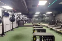 Village Hotel Cardiff - Gym