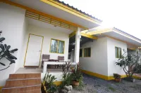 Baan Chomlay Resort