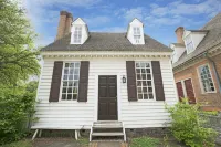 Colonial Houses, an Official Colonial Williamsburg Hotel