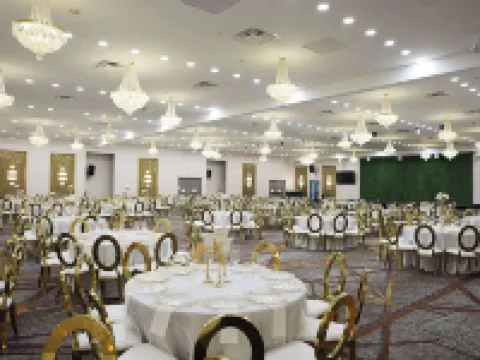 รามาดา บาย วินด์แฮม สนามบิน DFW โรงแรมในอีร์วิ่ง