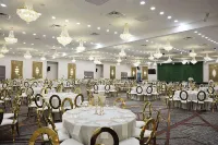 Ramada by Wyndham DFW Airport Hotels in Irving