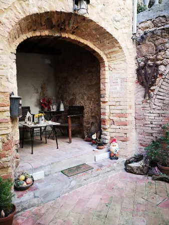 Antico Borgo di Torri Отели в г. Кьюздино