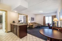 Quality Inn & Suites Albany Airport Hotels in Colonie