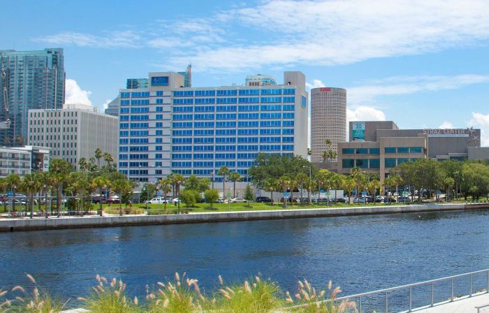 The Barrymore Hotel Tampa Riverwalk