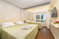 불러바드 카나스비에이라스 호텔 Praia Brava 주변 호텔