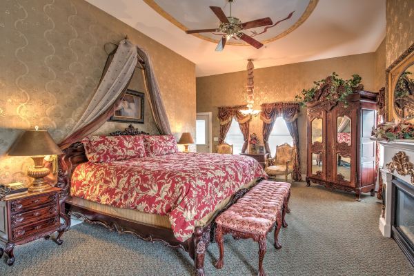 Gruene River Hotel & Retreat