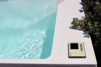 Mondello Martini - Pools