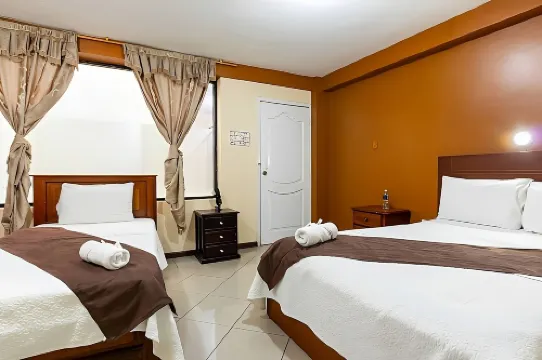 호텔 미라플로레스 이바라