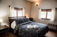Brook Road Cabin Hotels in Sunapee