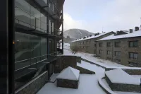 Guitart la Molina Aparthotel & Spa - Mountain view