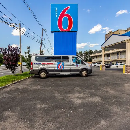 Motel 6 Elizabeth, NJ - Newark Liberty Intl Airport