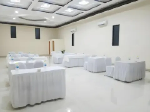 Sumi Hotel Surabaya Hotel di Dukuhpakis