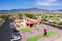 Lux Verde Hotel - parking