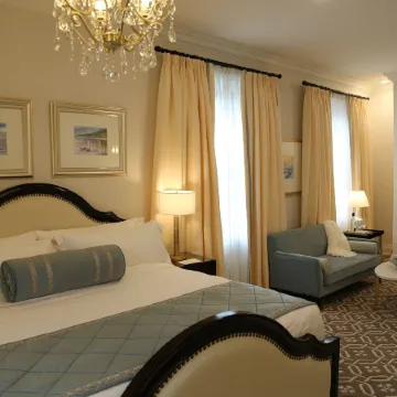 Sydney Boutique Inn & Suites