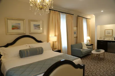 Sydney Boutique Inn & Suites