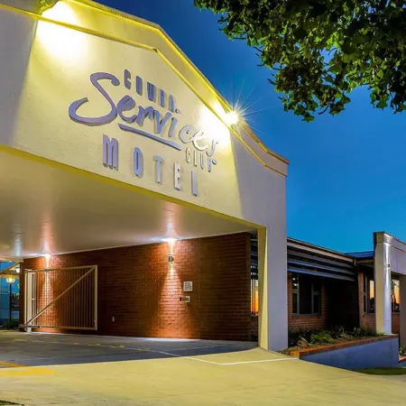 Club Cowra Motel