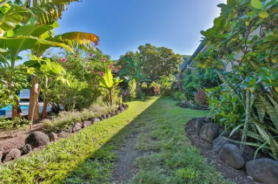 Pension de La Plage Hotels in Punaauia