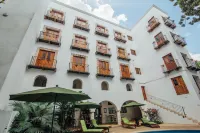 Hotel Meson del Marques Hotels near Museo San Roque