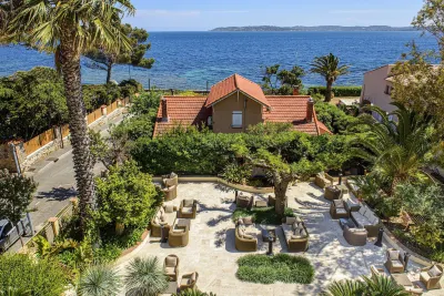 Best Western Plus Montfleuri Các khách sạn gần Parachute Ascensionnel Sainte Maxime