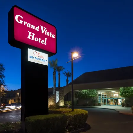 Grand Vista Hotel