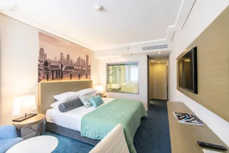 Tal by the Beach - An Atlas Boutique Hotel Отели рядом с достопримечательностью «Музей Пальмах»