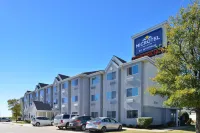Microtel Inn & Suites by Wyndham Ft. Worth North/at Fossil Hotels in Fort Worth