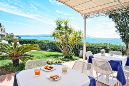 Villa Grachira Отели в г. Альгеро