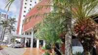 Seaflats Iate Plaza Hotel