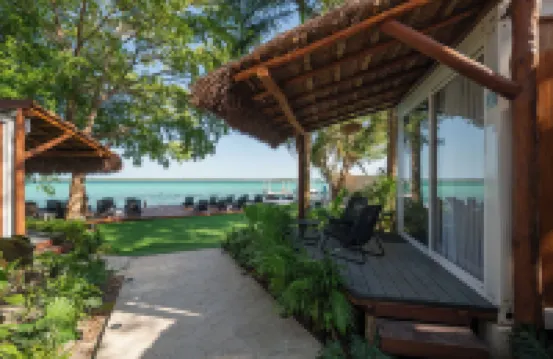 Casa Aakal Lagoon Front