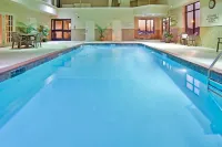 Holiday Inn Express & Suites Cape Girardeau I-55