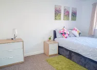 Airport Lounge - 3 Bed - 6 Persons - Parkplatz