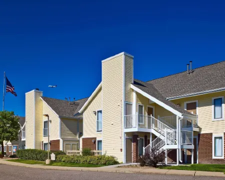 Sonesta ES Suites Burlington ウィリストンのホテル