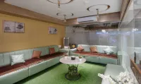 Treebo Urban, 1 Km from Railway Station - 주차장
