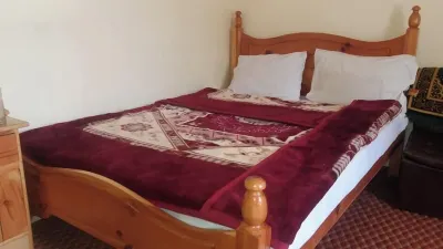Pakistan Hotel & Restaurant Balakot فنادق في Balakot
